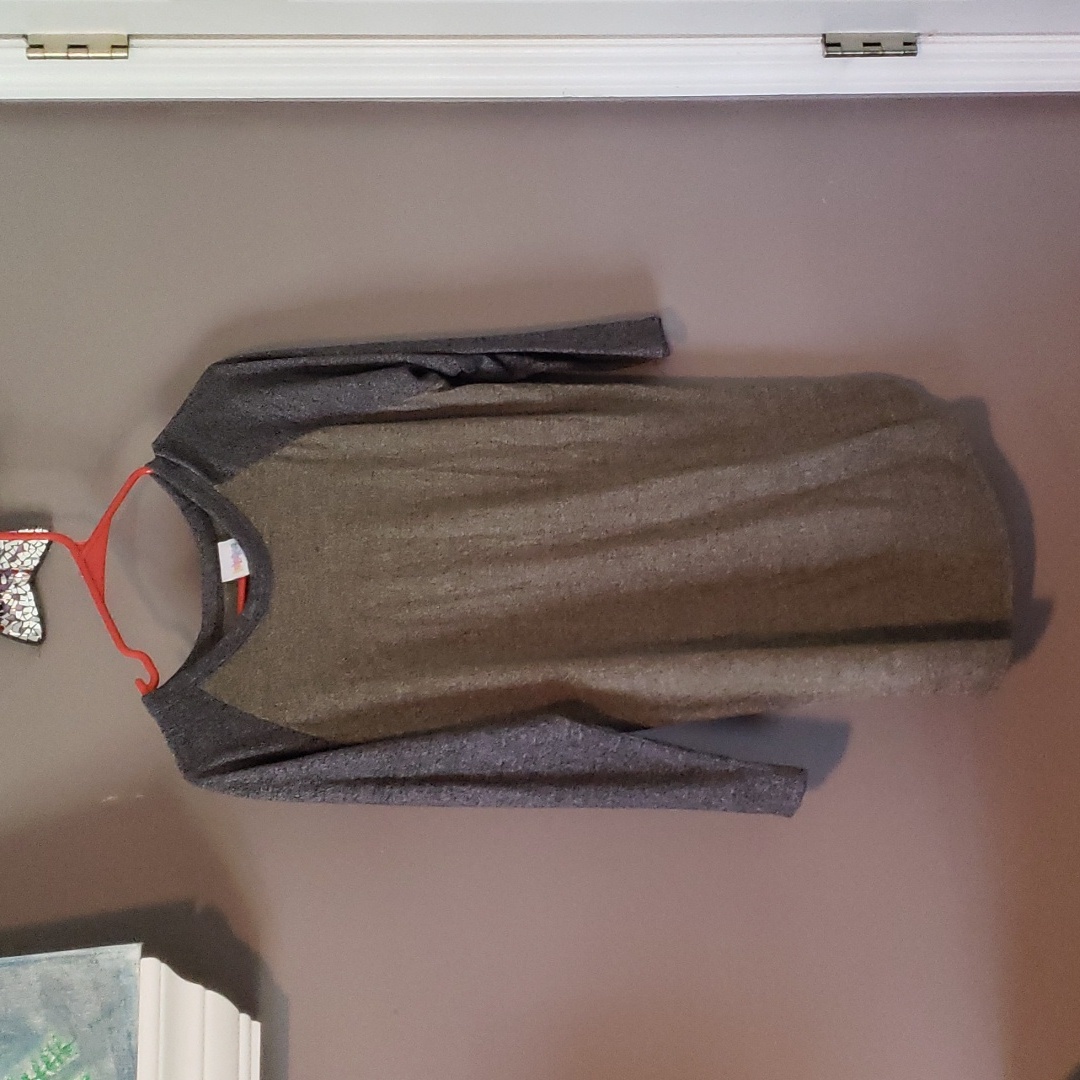 Lularoe Medium Tee